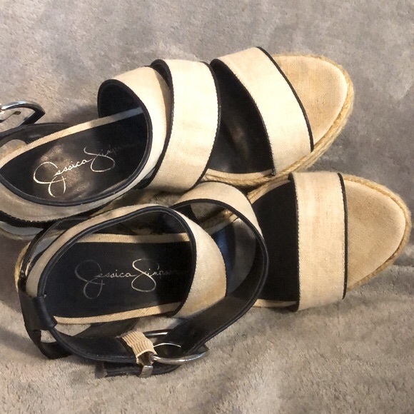 Jessica Simpson Linen Criss Cross Platform Wedges - Picture 14 of 15